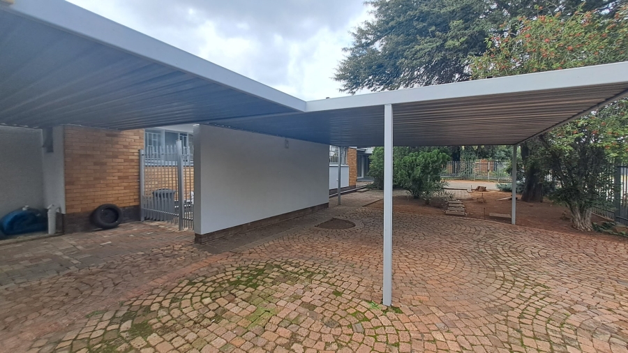 5 Bedroom Property for Sale in Universitas Ridge Free State